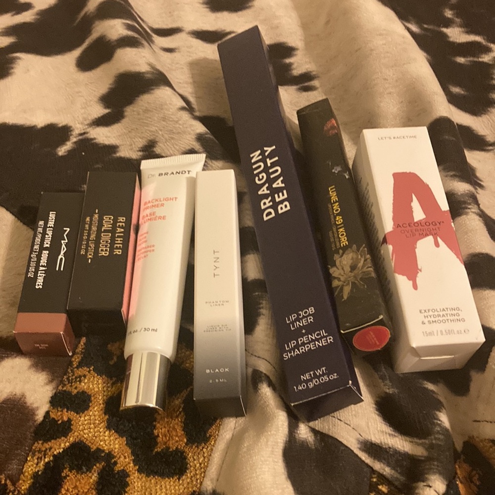7 makeup products! Brand new!